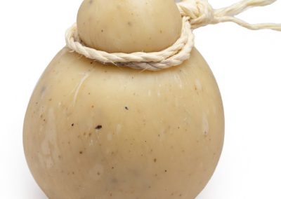 CACIOCAVALLO AL TARTUFO NERO DEL MATESE